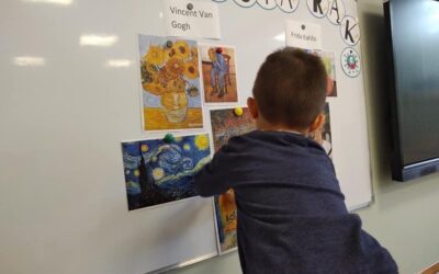 Projekt edukacyjny „Zabawa ze sztuką – Smerfy”